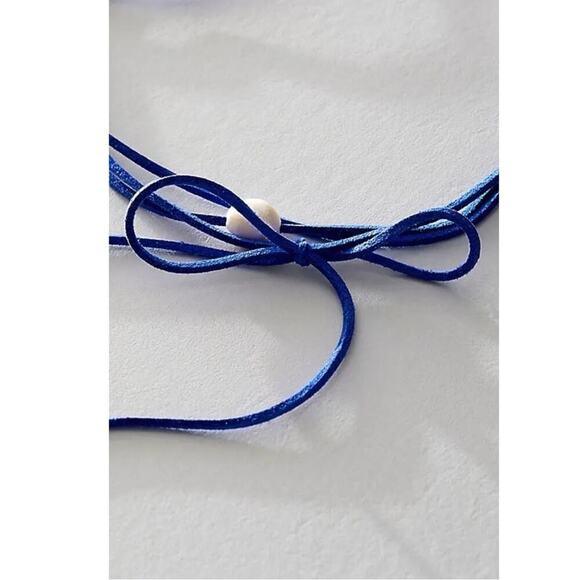 Free People Coquette Pearl & Bow Grapejuice Blues Choker Necklace in Blue NWT - Picture 10 of 15